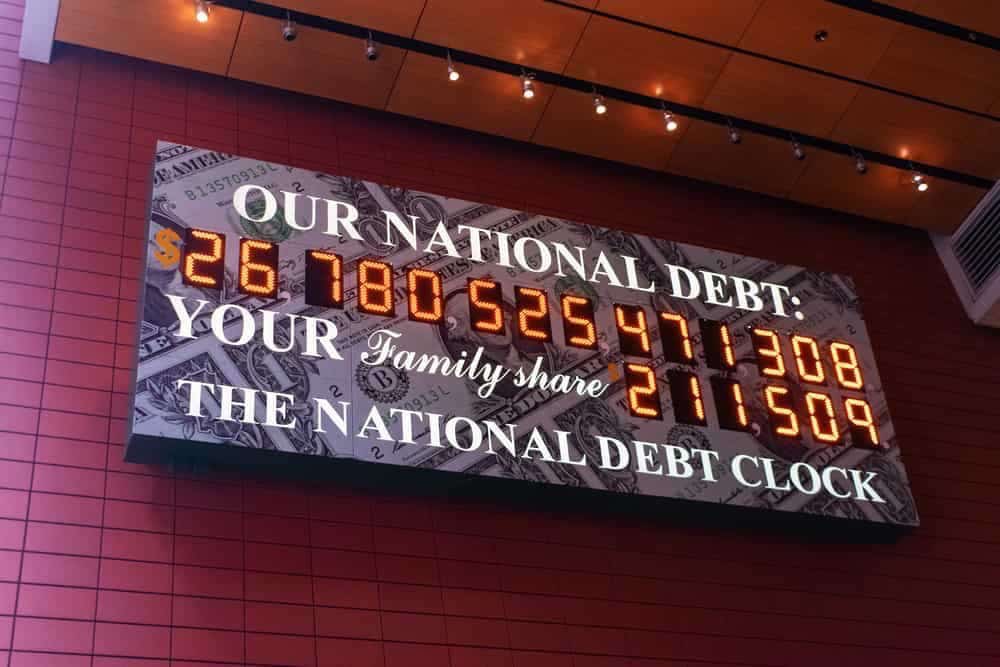 US-national-debt-grows-by-almost-6-billion-every-day-in-2022